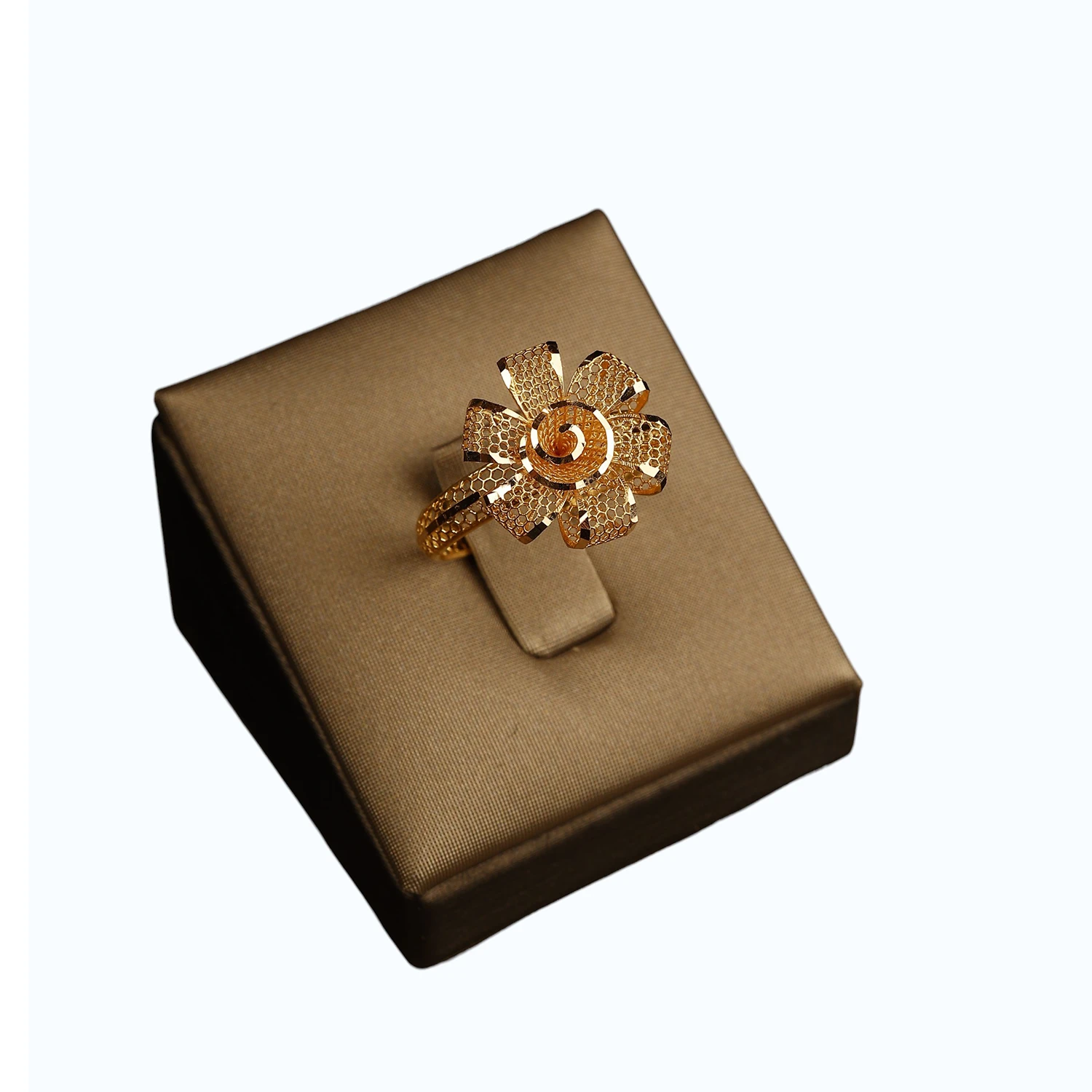 "Sunflower" Gold Set - Elegance Crafted for You