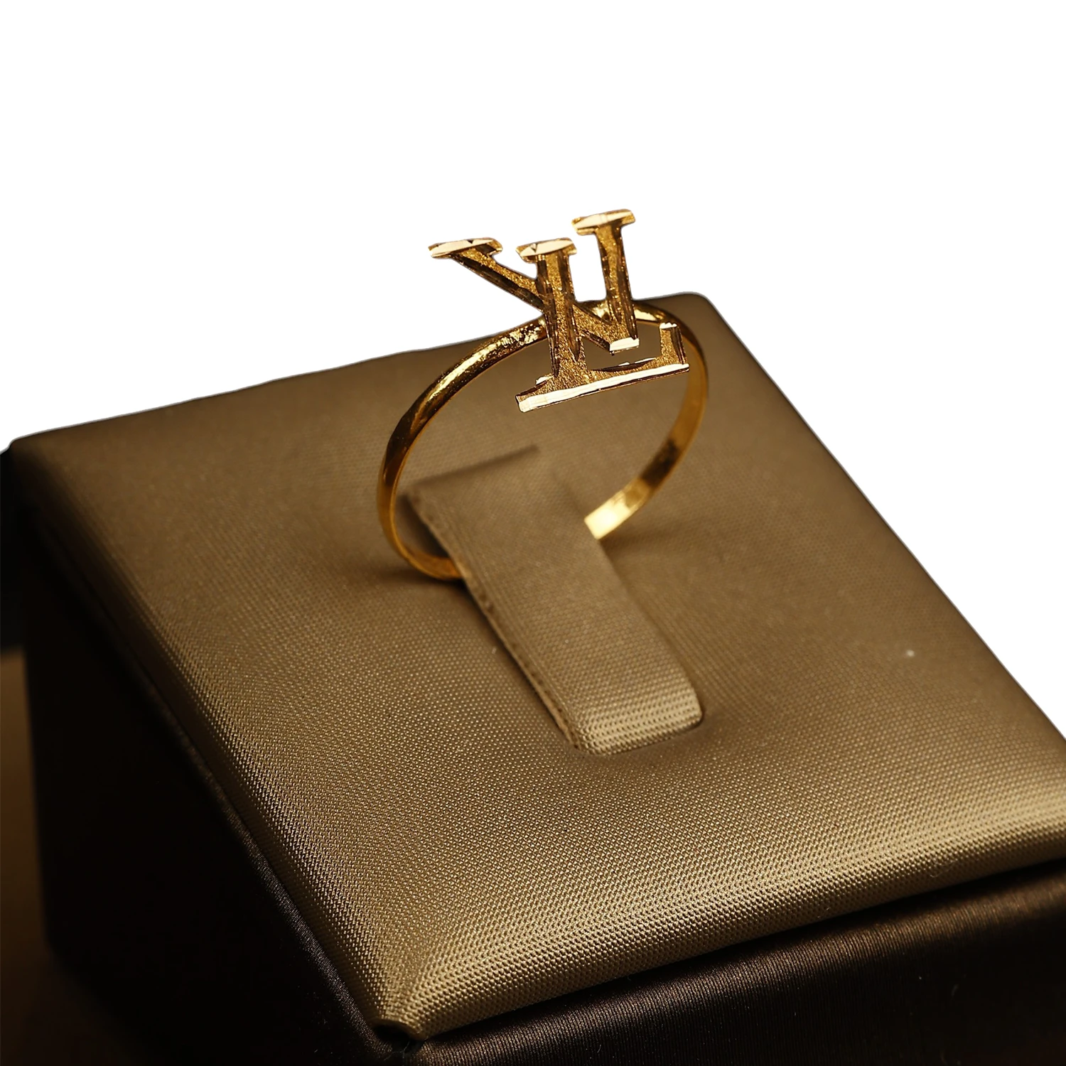 18K Gold Monogram Set - Modern Elegance, Effortlessly