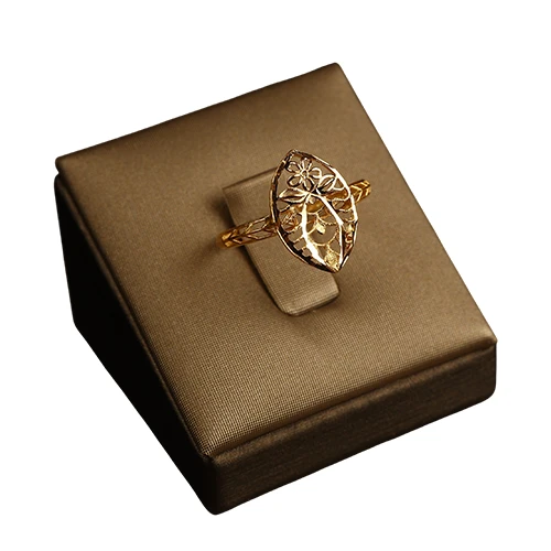 Dana 21K Gold Set - The Luxury of Oriental Details