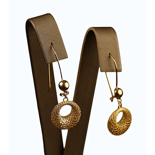 “Halo of Light” 21K Gold Set – Circular Mesh Design