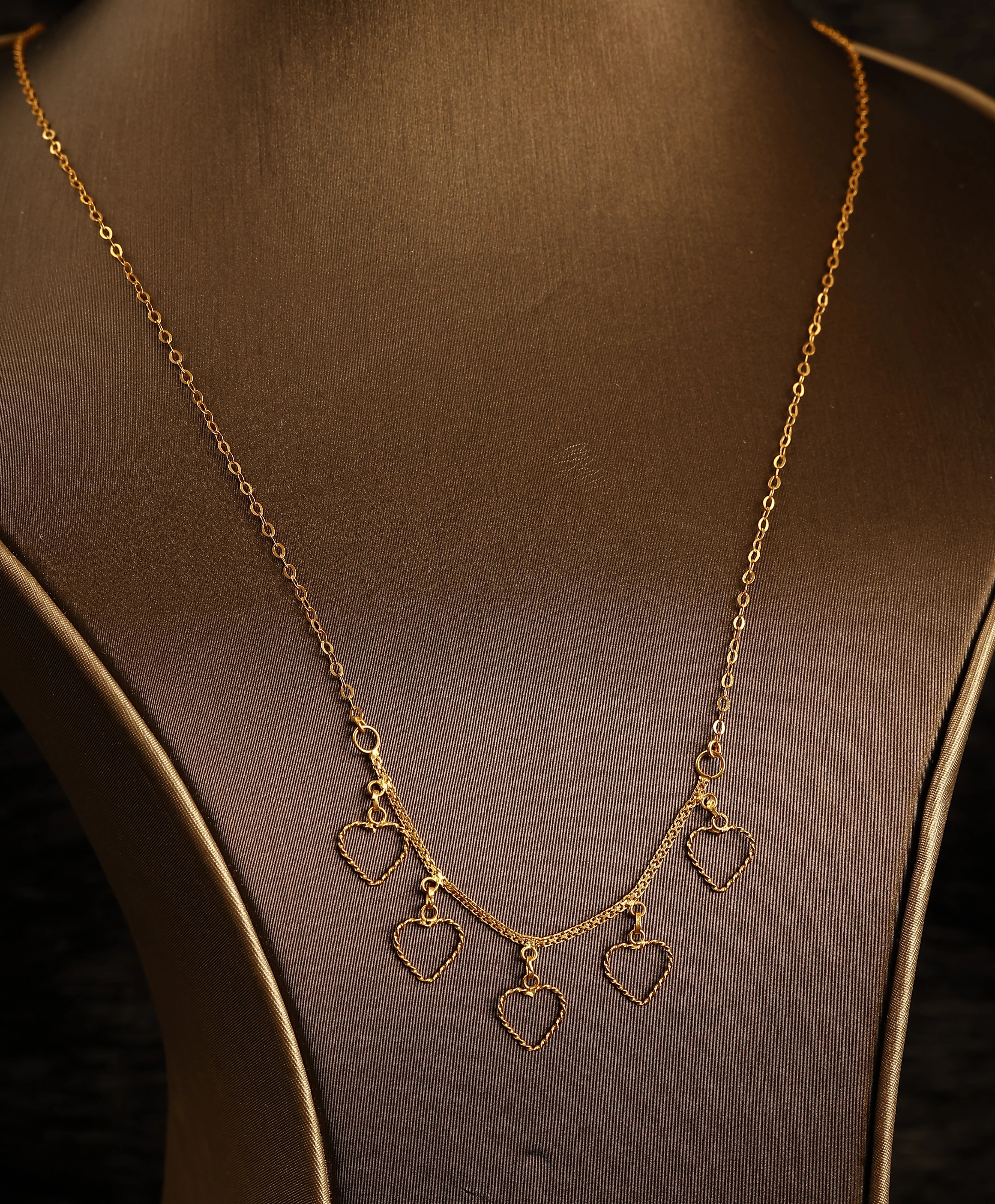 “Whispered Hearts” 21K Gold Choker – Delicate Chain with 5 Open Heart Charms