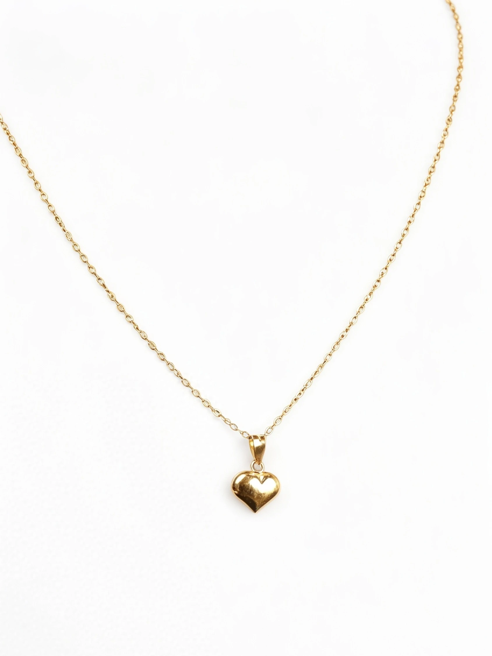 “Tiny Heart” 18K Gold Necklace – Fine Chain with Solid Heart Pendant